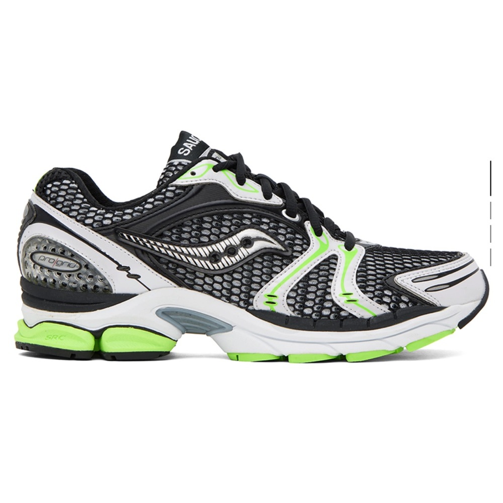 Saucony Black and silver progird triumph 4 Sneaker ||